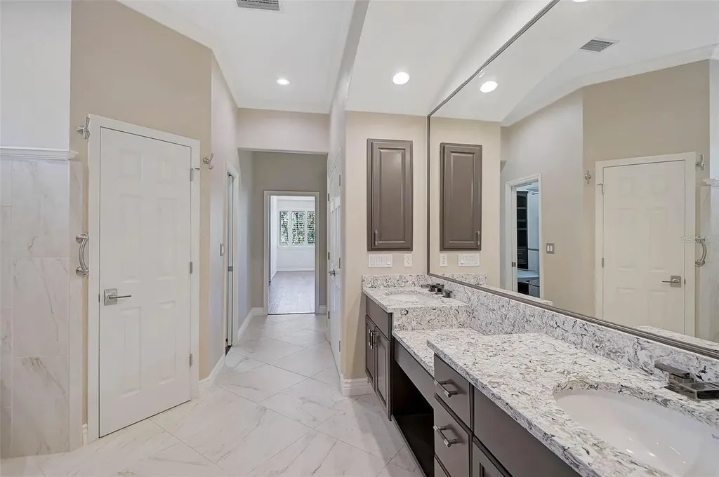13 Bayhead Lane Osprey FL 34229