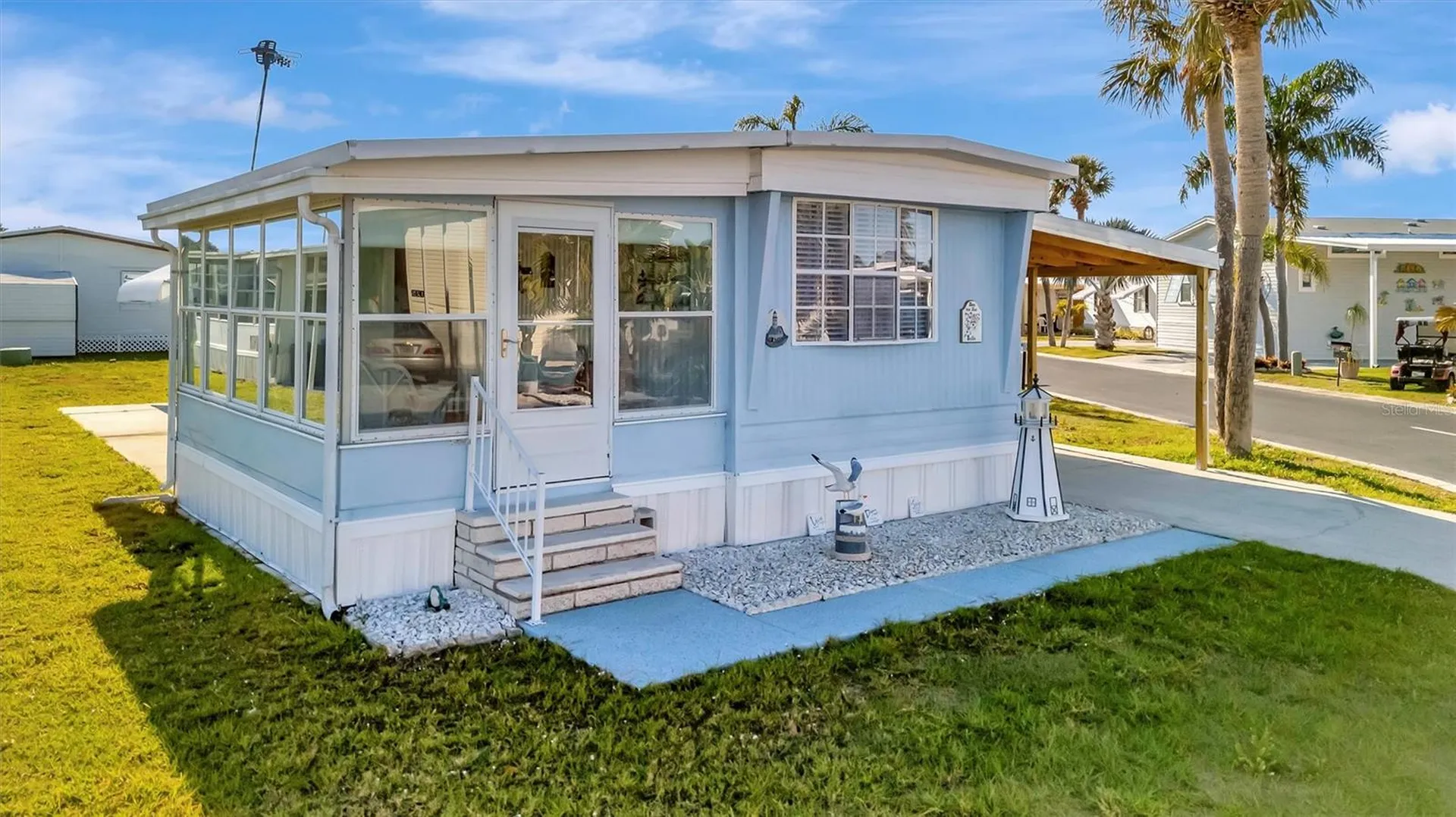128 E Saint Johns Way Apollo Beach FL 33572