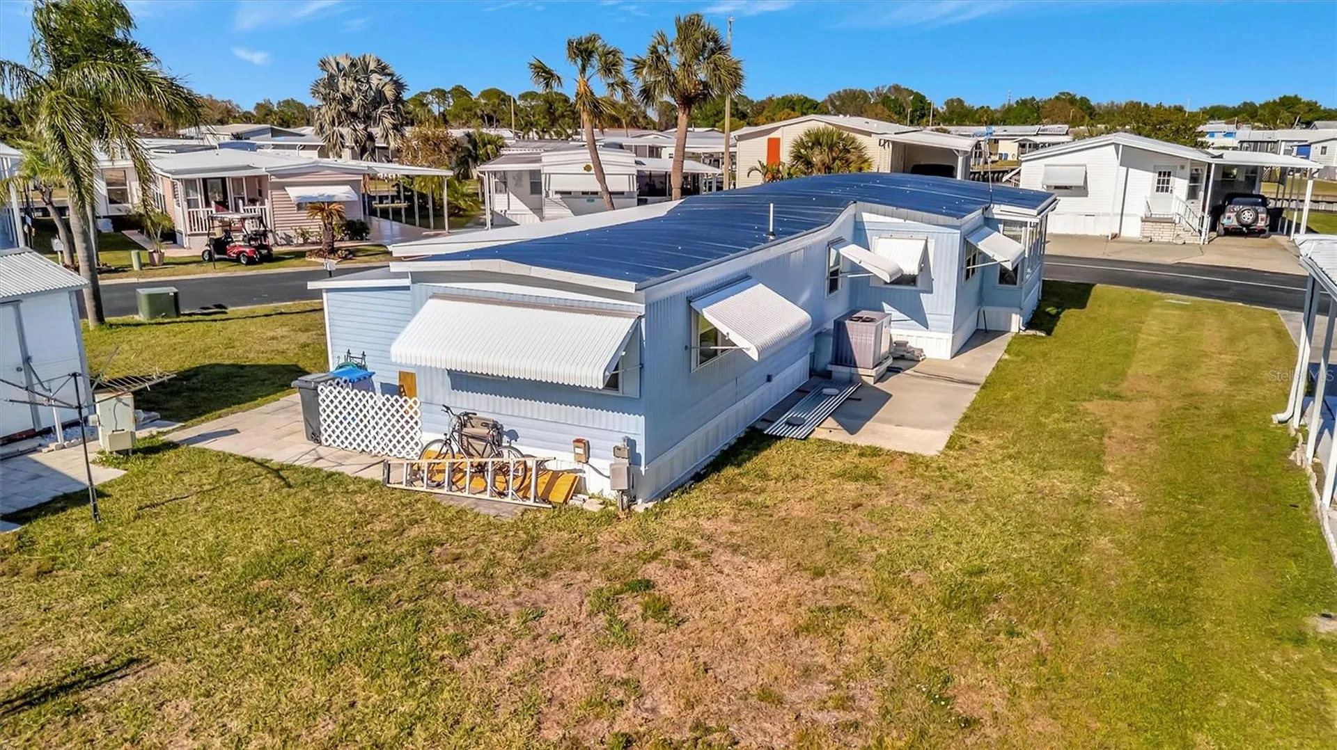 128 E Saint Johns Way Apollo Beach FL 33572