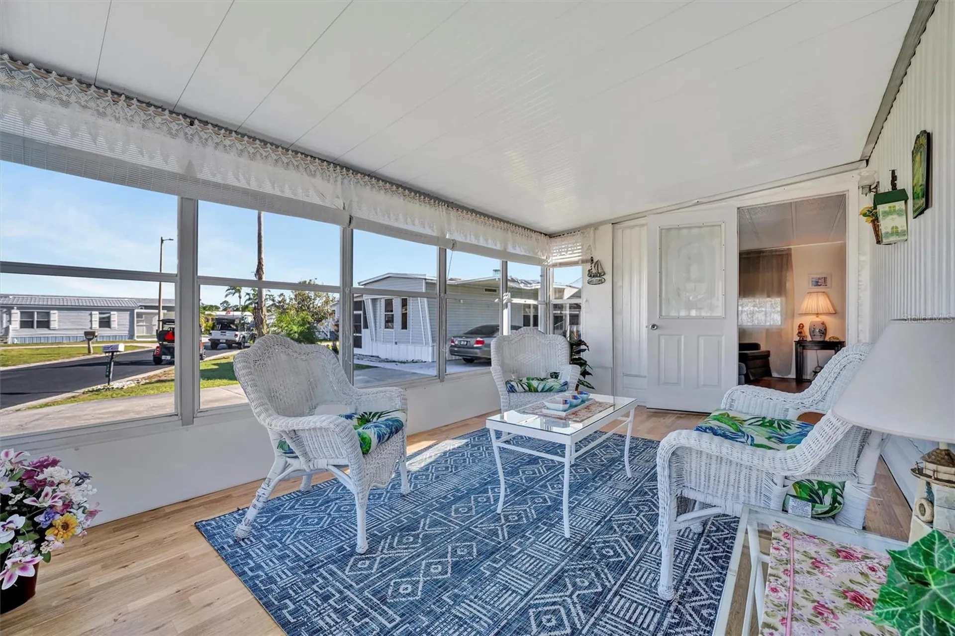 128 E Saint Johns Way Apollo Beach FL 33572