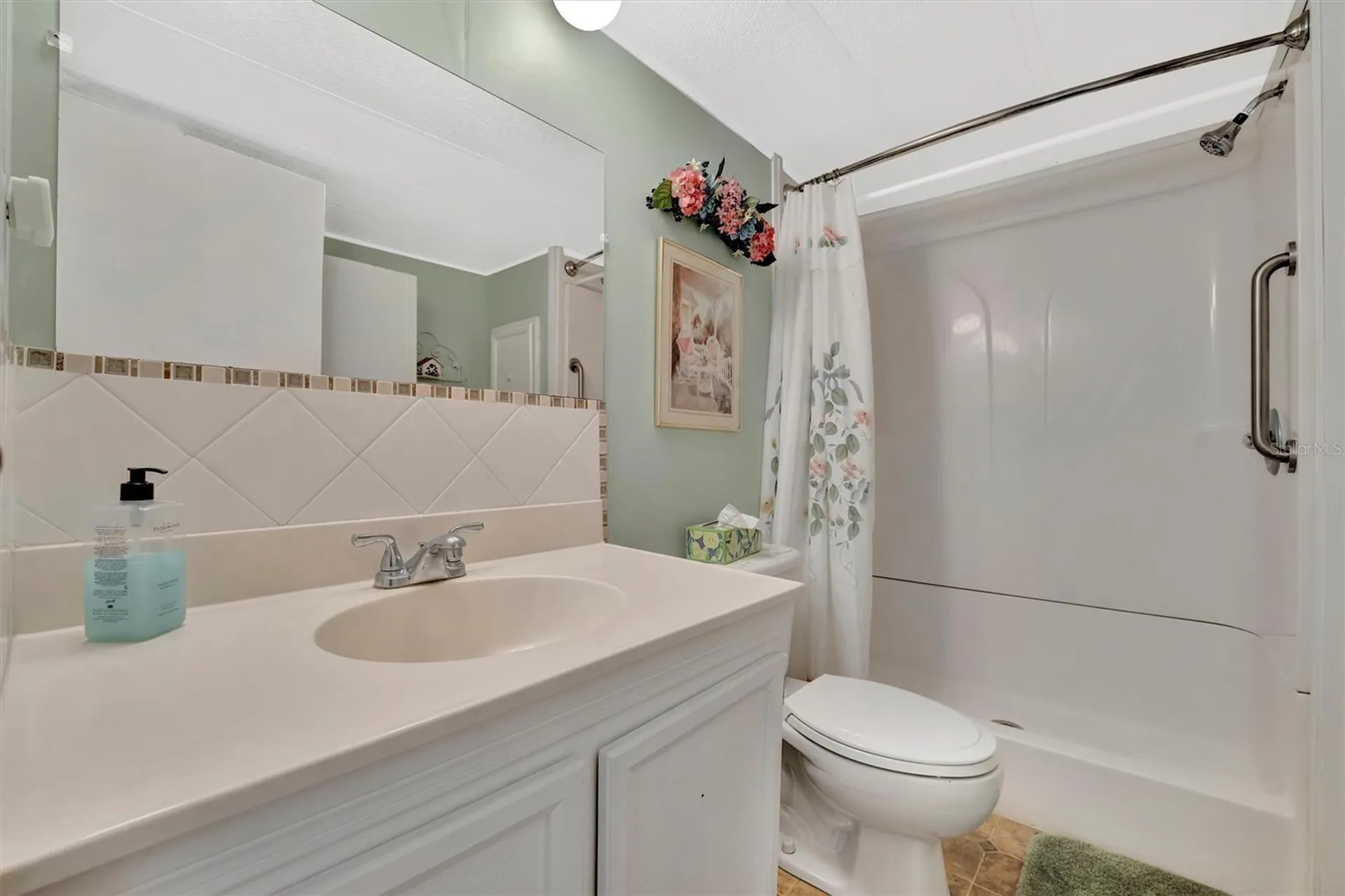 128 E Saint Johns Way Apollo Beach FL 33572