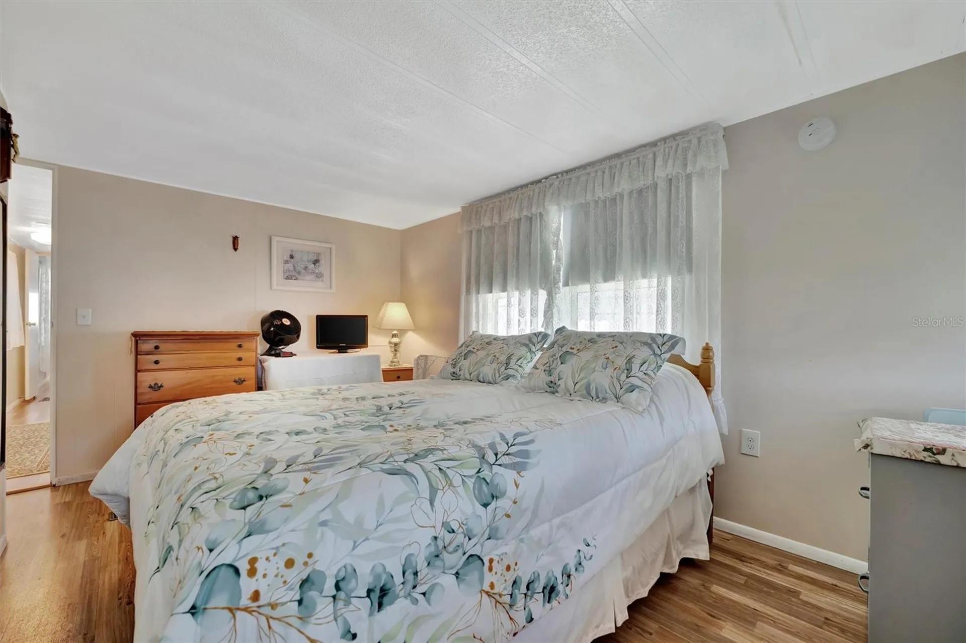 128 E Saint Johns Way Apollo Beach FL 33572