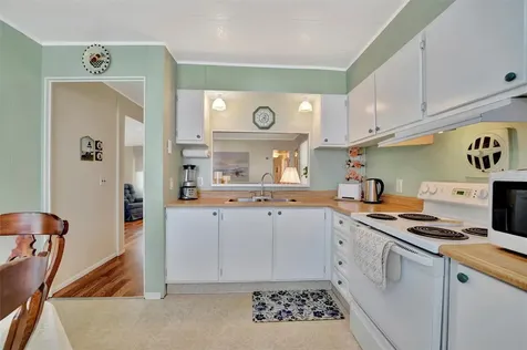 128 E Saint Johns Way Apollo Beach FL 33572