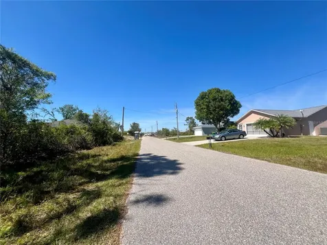 5129 Rilke Lane Port Charlotte FL 33981