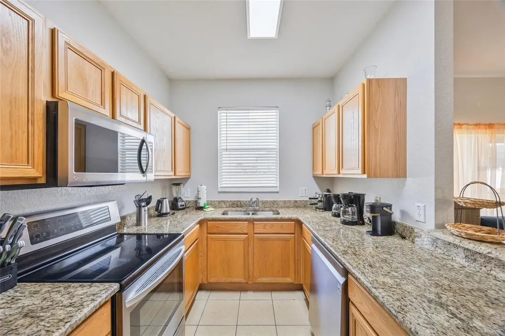 2724 Calabria Davenport FL 33897