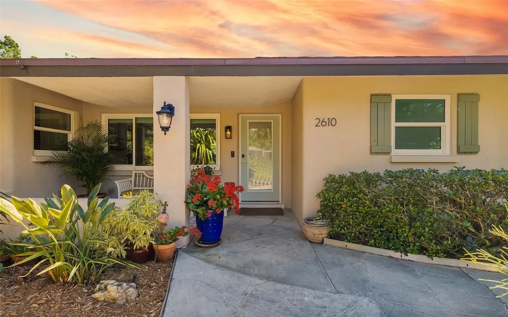 2610 Jefferson Circle Sarasota FL 34239
