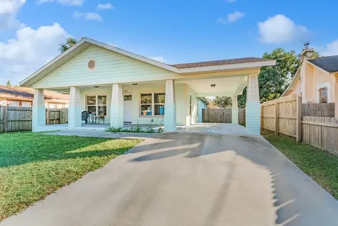1313 E Cayuga Street Tampa FL 33603