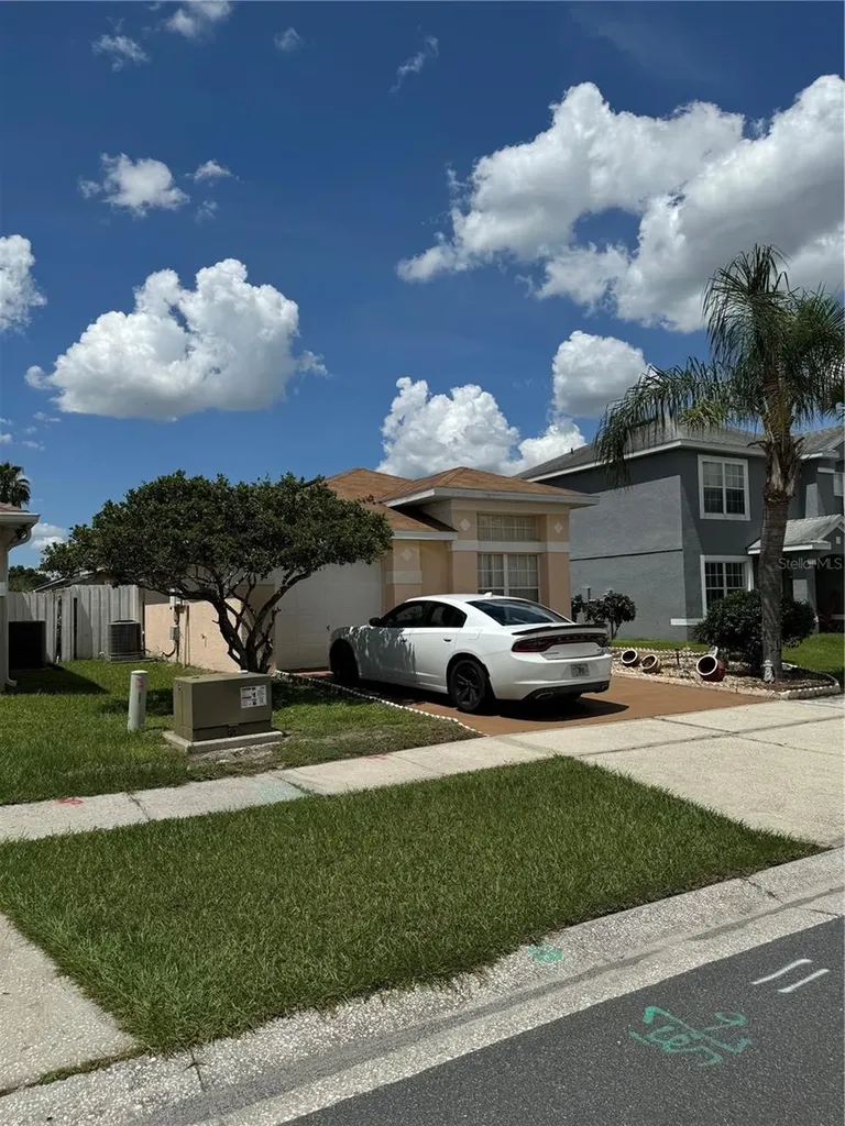 105 Cattail Court Kissimmee FL 34743