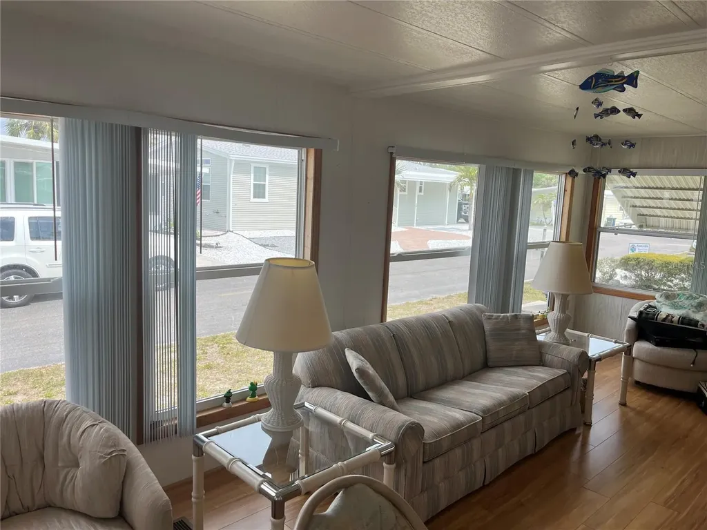 530 Via Veneto Venice FL 34285