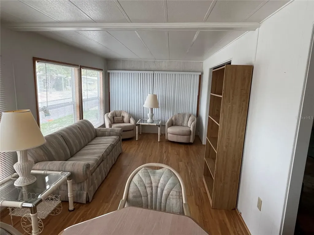 530 Via Veneto Venice FL 34285