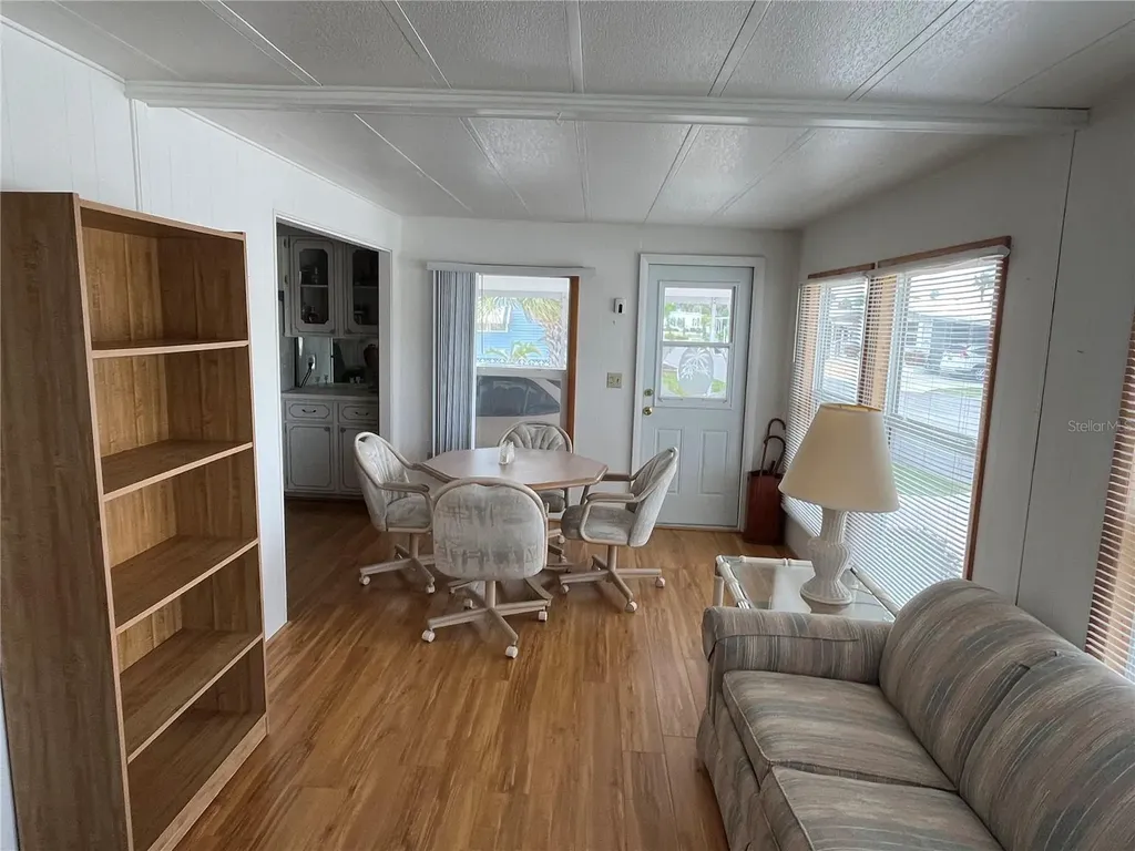 530 Via Veneto Venice FL 34285
