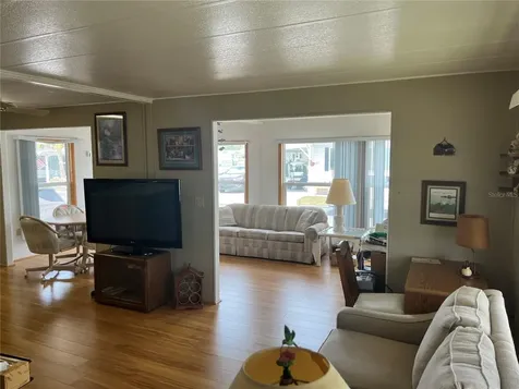 530 Via Veneto Venice FL 34285