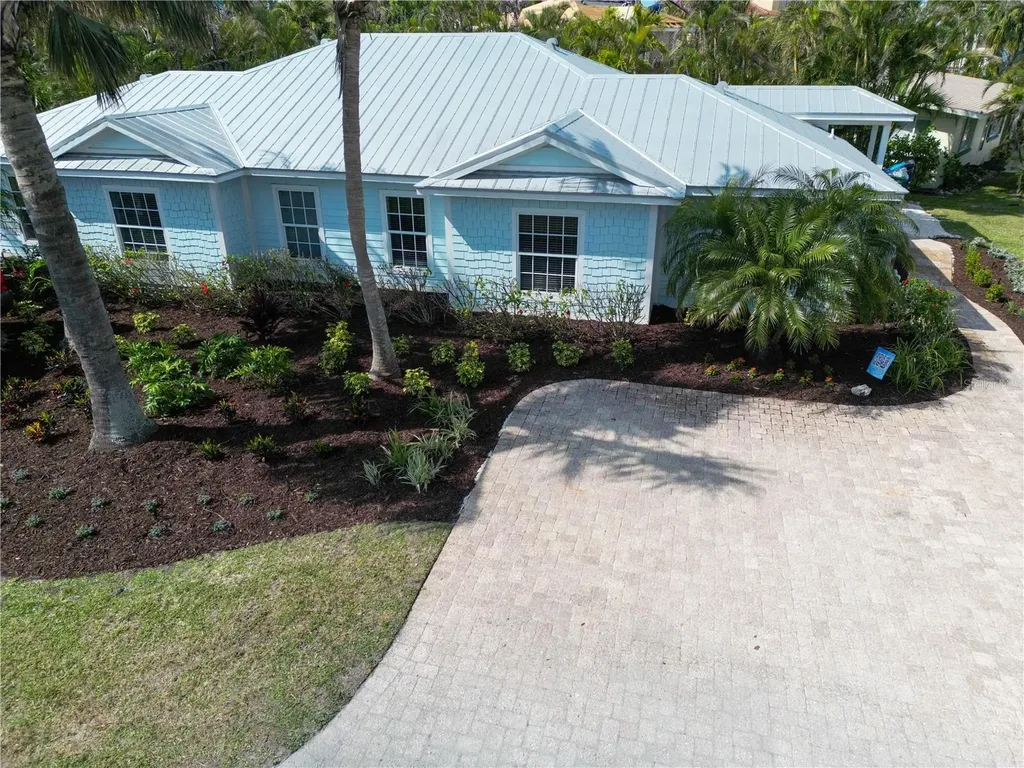 5608 Holmes Boulevard Holmes Beach FL 34217
