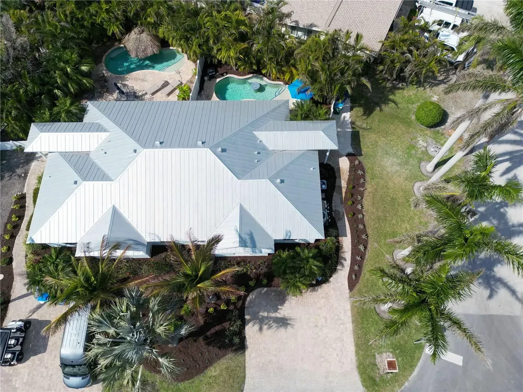 5608 Holmes Boulevard Holmes Beach FL 34217