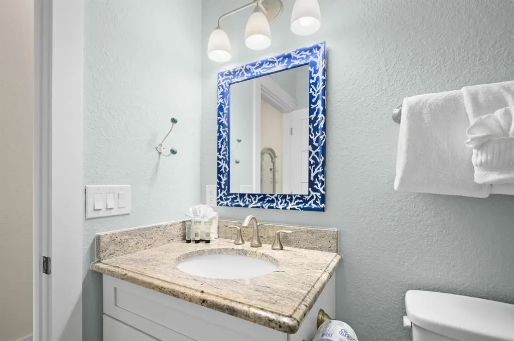 5608 Holmes Boulevard Holmes Beach FL 34217