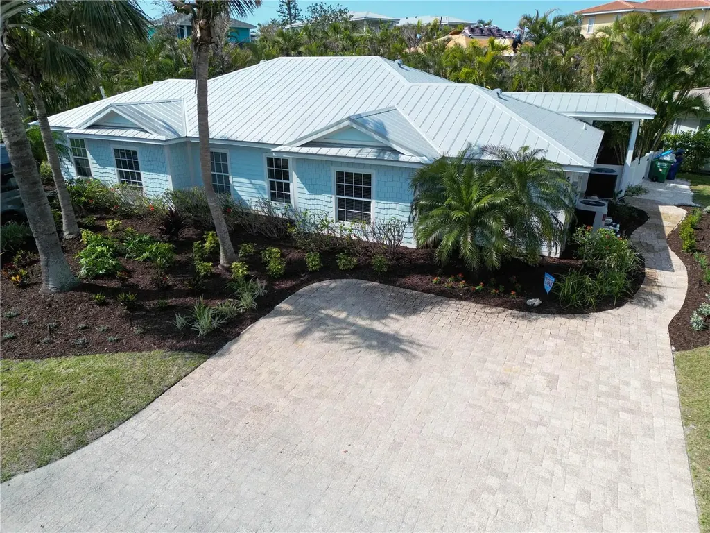 5608 Holmes Boulevard Holmes Beach FL 34217