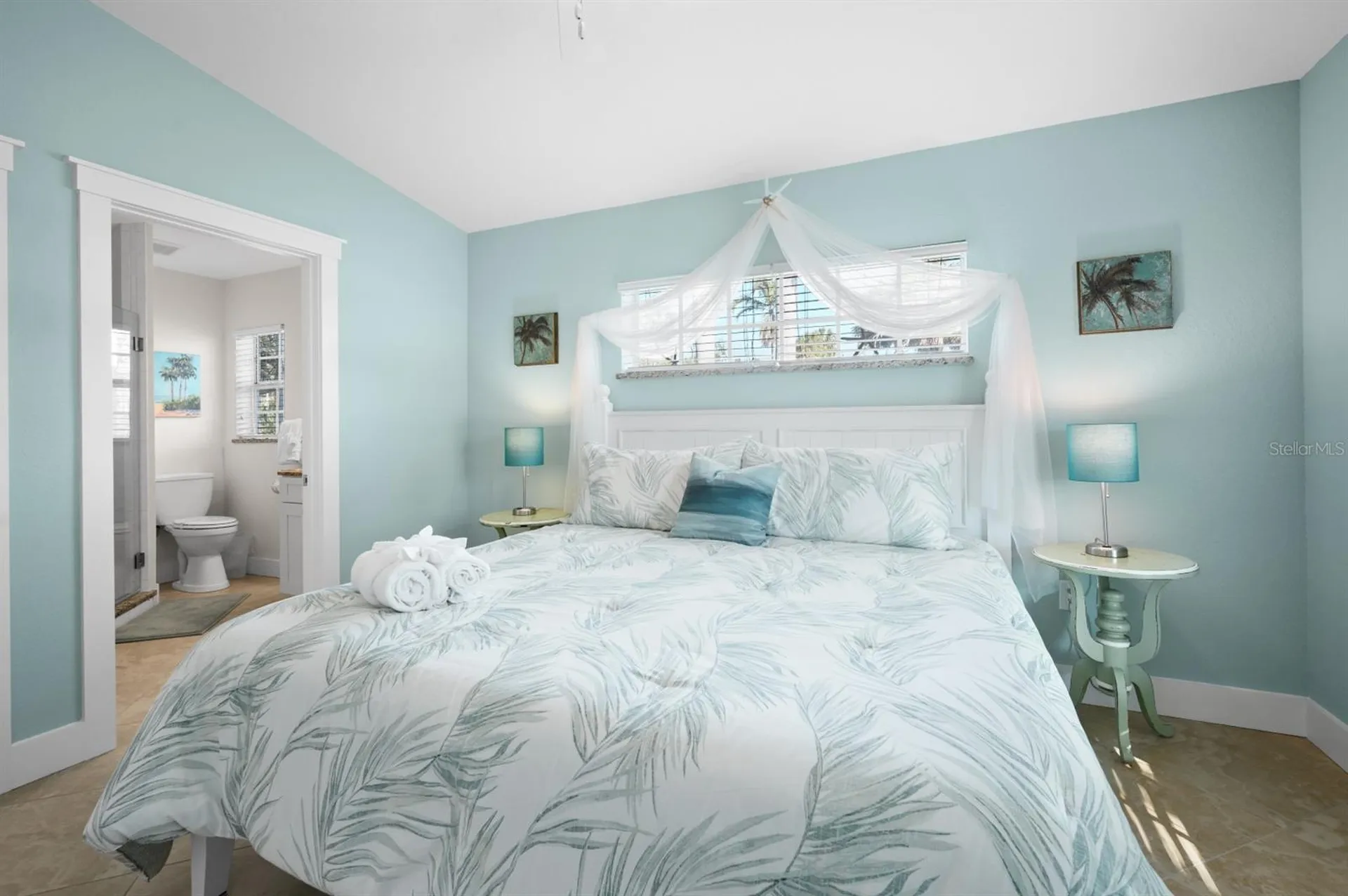 5608 Holmes Boulevard Holmes Beach FL 34217