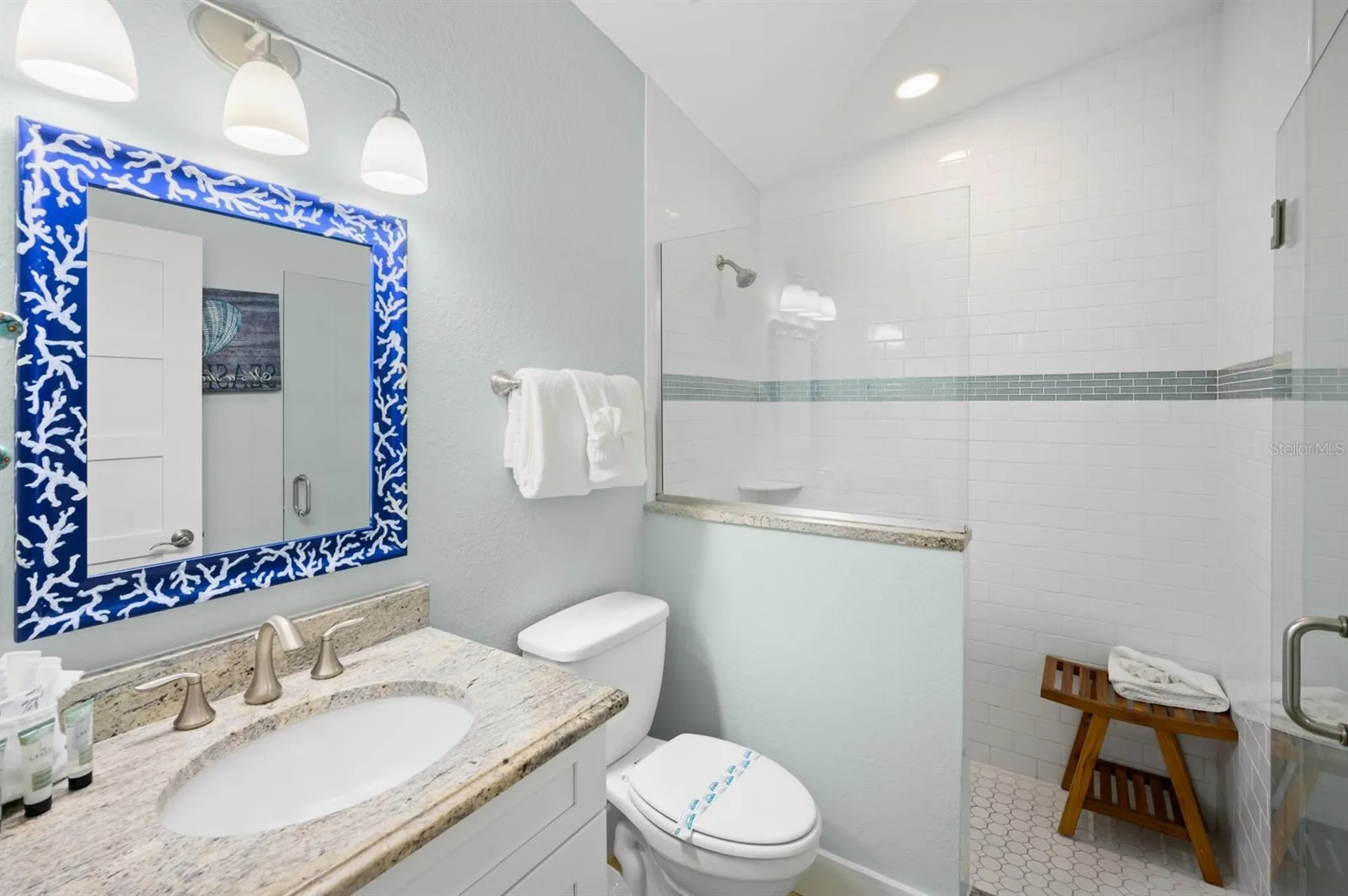 5608 Holmes Boulevard Holmes Beach FL 34217