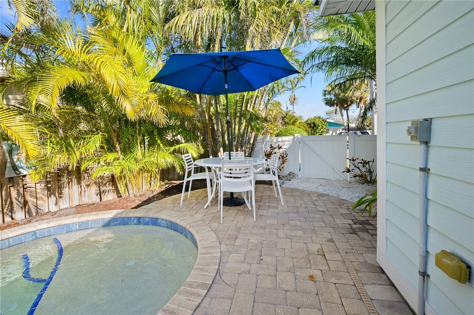 5608 Holmes Boulevard Holmes Beach FL 34217