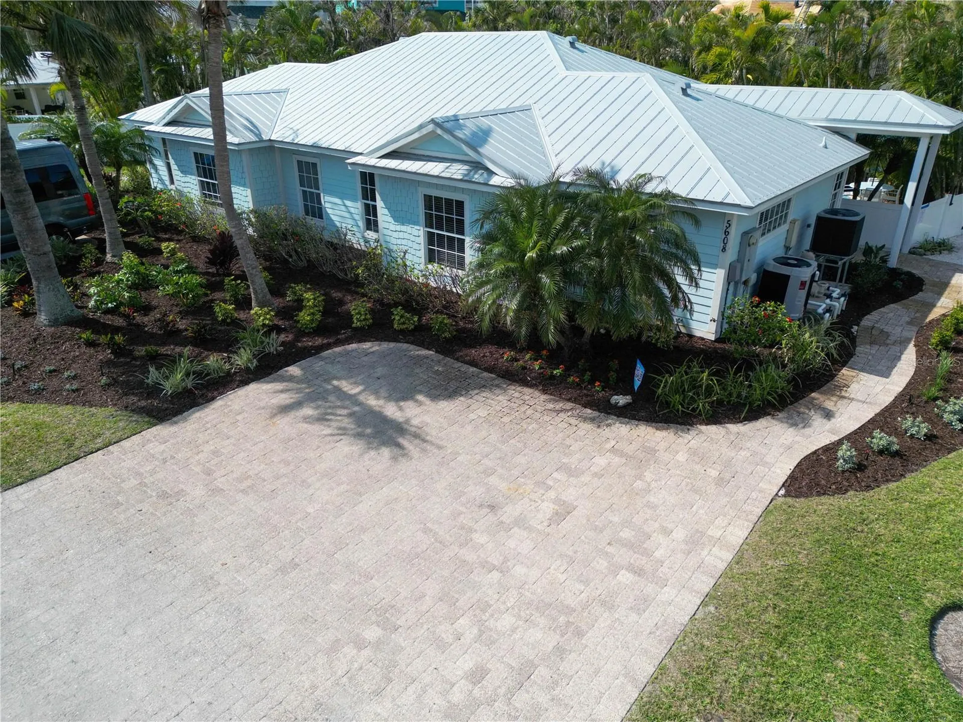 5608 Holmes Boulevard Holmes Beach FL 34217
