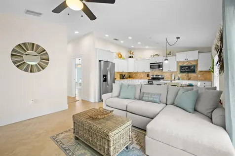 5608 Holmes Boulevard Holmes Beach FL 34217