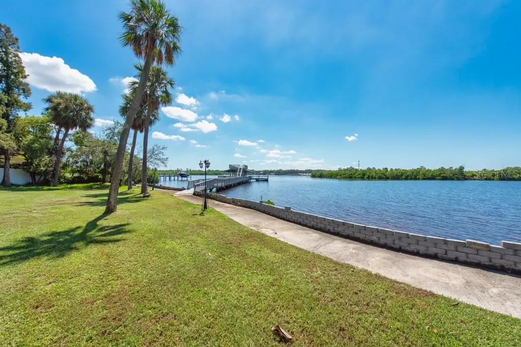 8820 S Hickory Lane Riverview FL 33578