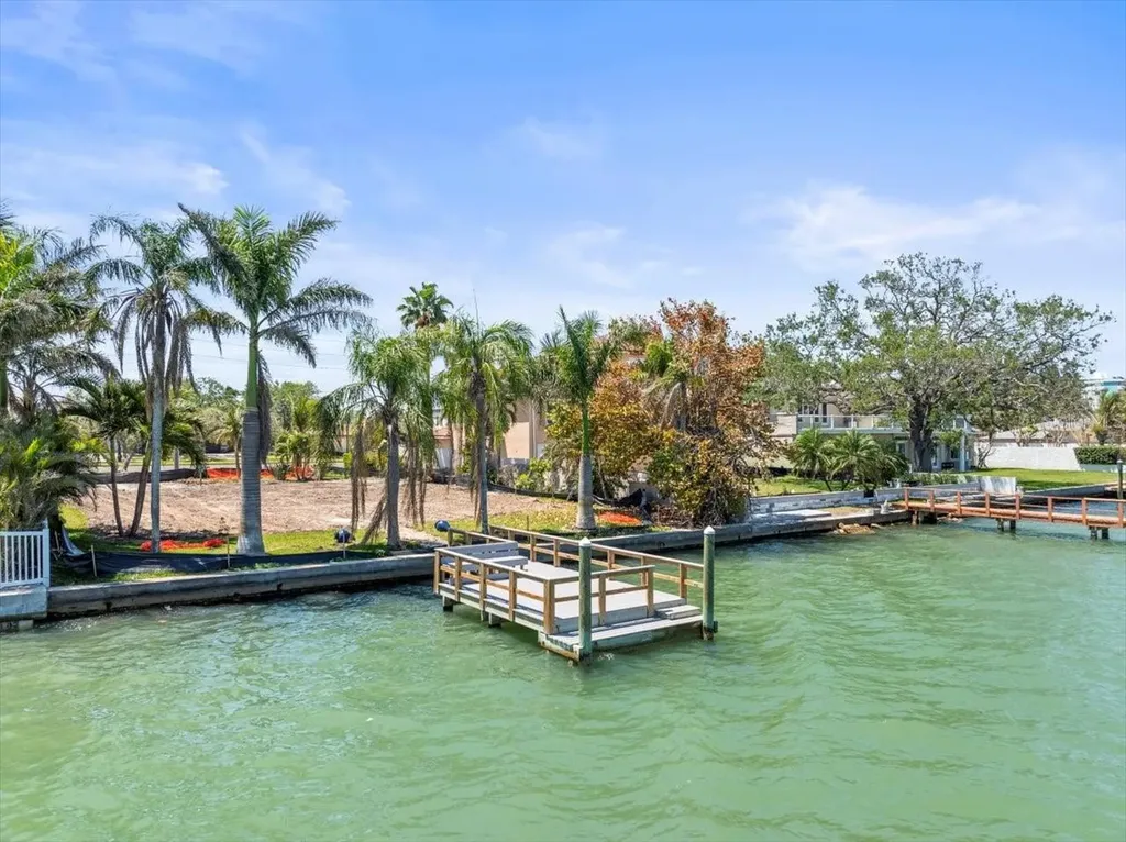 6 Paradise Lane Treasure Island FL 33706