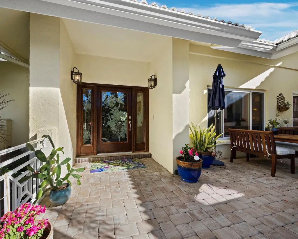 3322 Bayou Road Longboat Key FL 34228