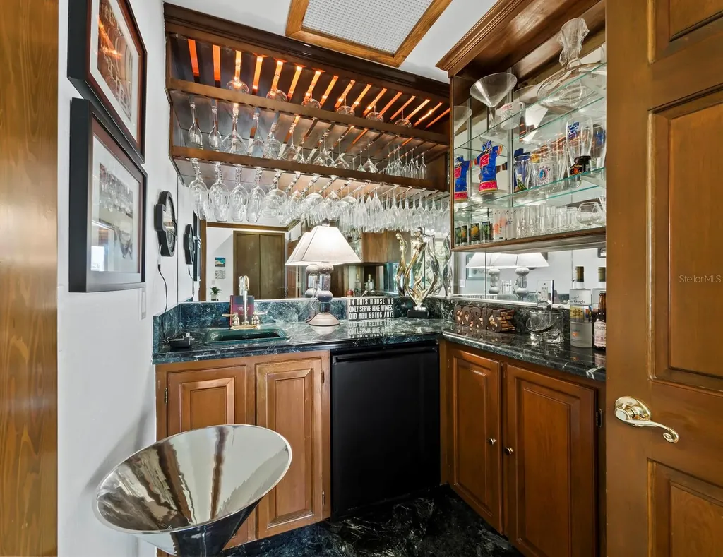 3322 Bayou Road Longboat Key FL 34228