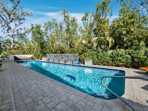 3322 Bayou Road Longboat Key FL 34228