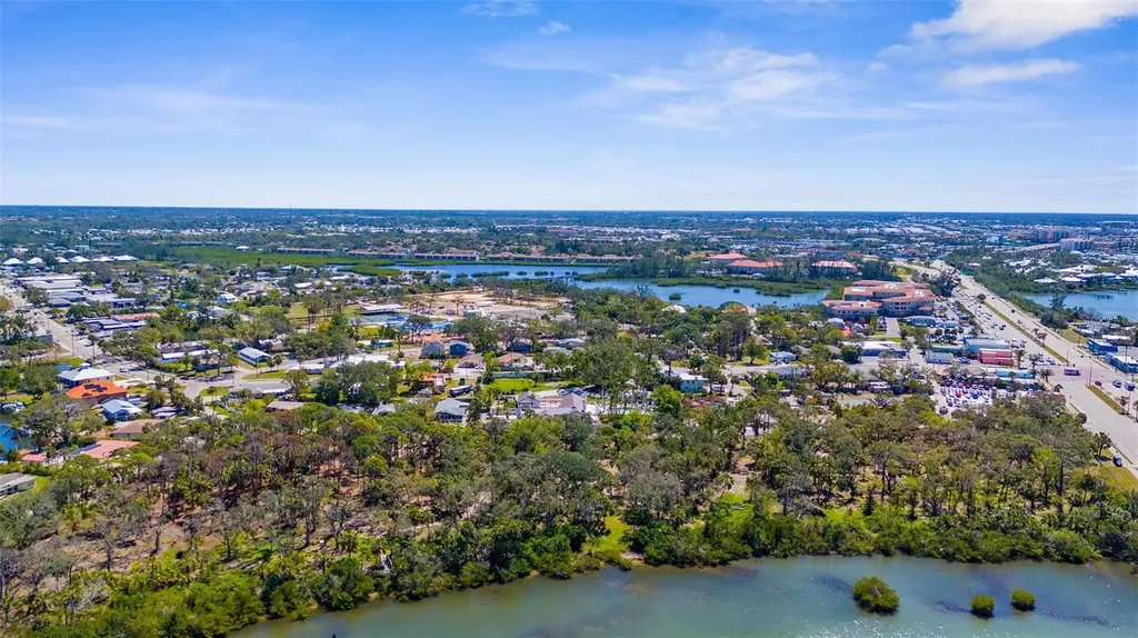 Pocono Trail E Nokomis FL 34275