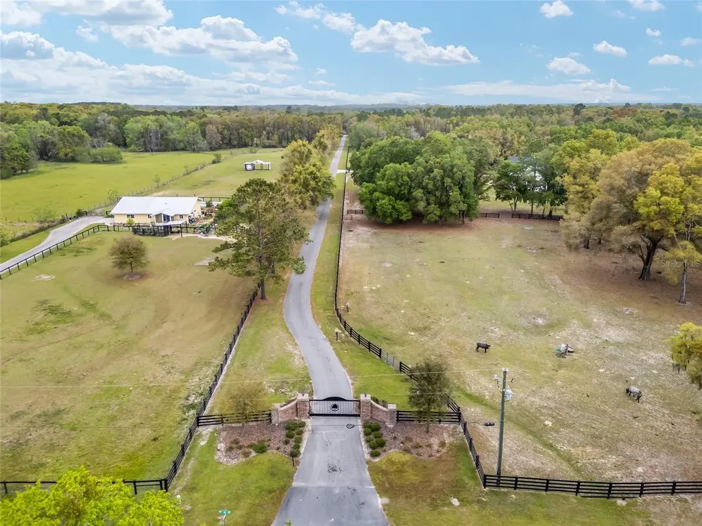 3595 NW 156th Drive Newberry FL 32669