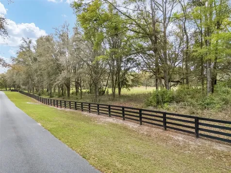 3595 NW 156th Drive Newberry FL 32669