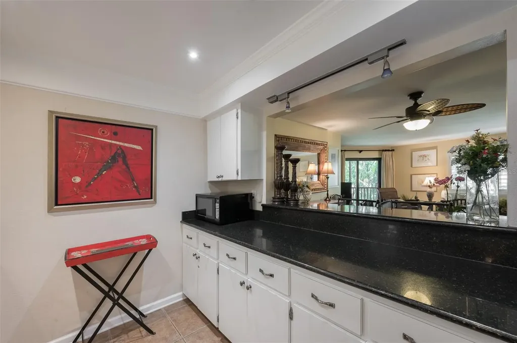 5125 Gulf Of Mexico Drive Longboat Key FL 34228