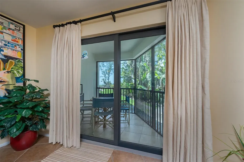 5125 Gulf Of Mexico Drive Longboat Key FL 34228