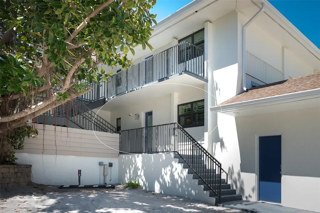 5125 Gulf Of Mexico Drive Longboat Key FL 34228