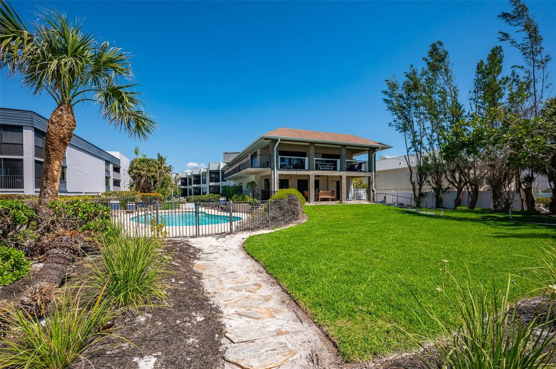 5125 Gulf Of Mexico Drive Longboat Key FL 34228