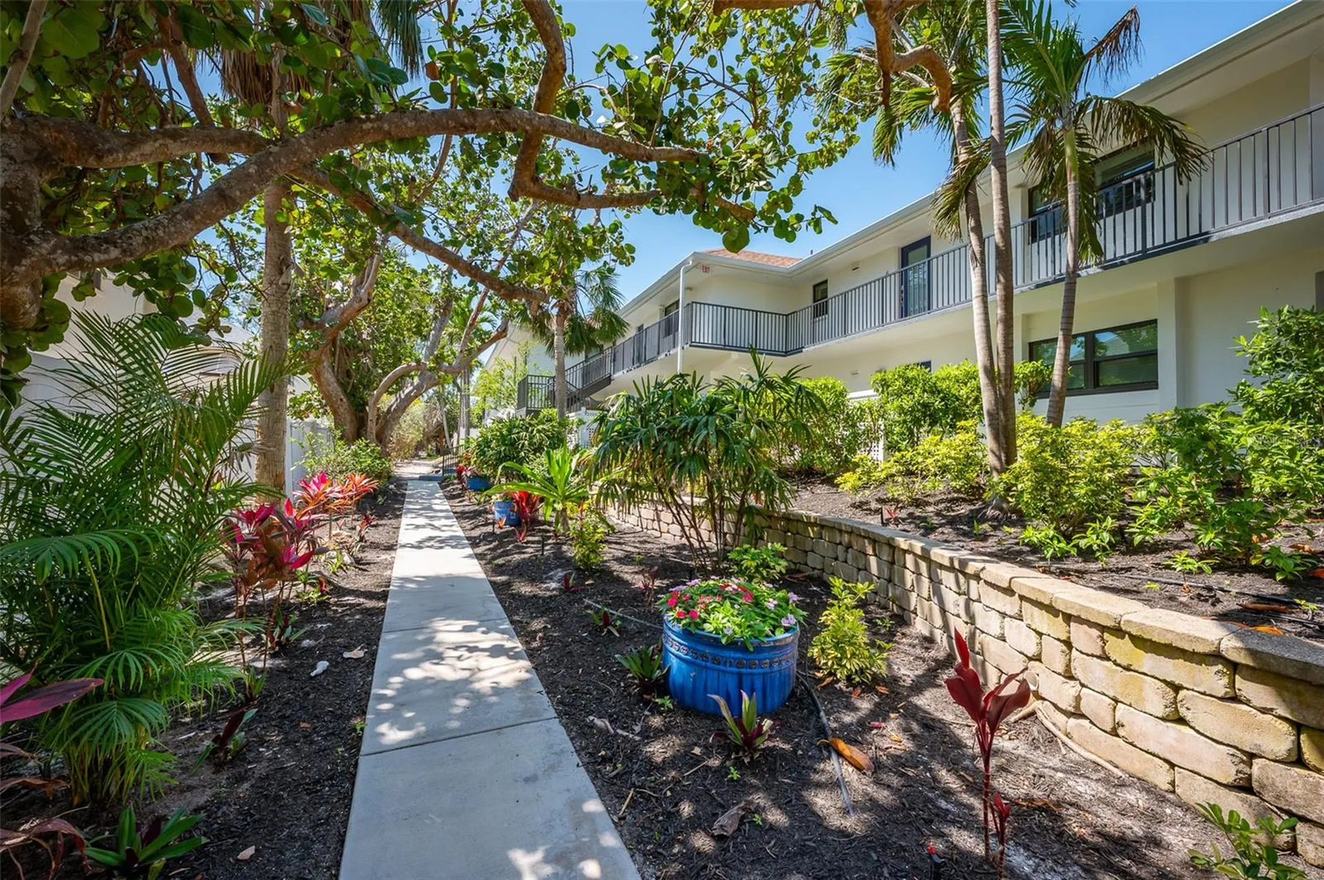 5125 Gulf Of Mexico Drive Longboat Key FL 34228