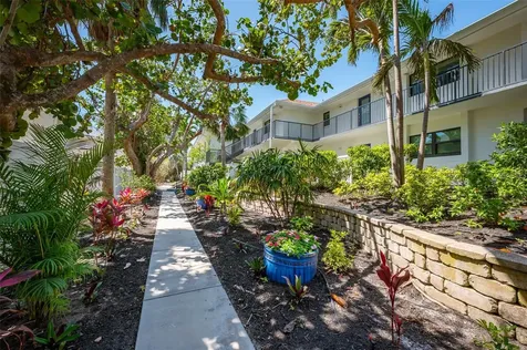 5125 Gulf Of Mexico Drive Longboat Key FL 34228