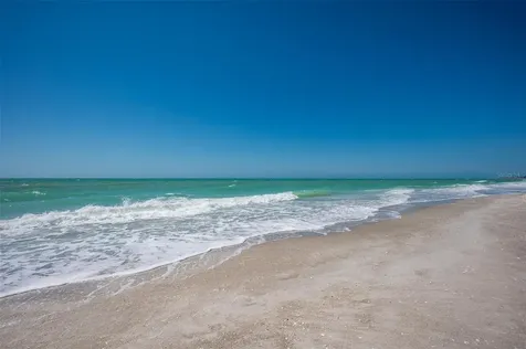 5125 Gulf Of Mexico Drive Longboat Key FL 34228