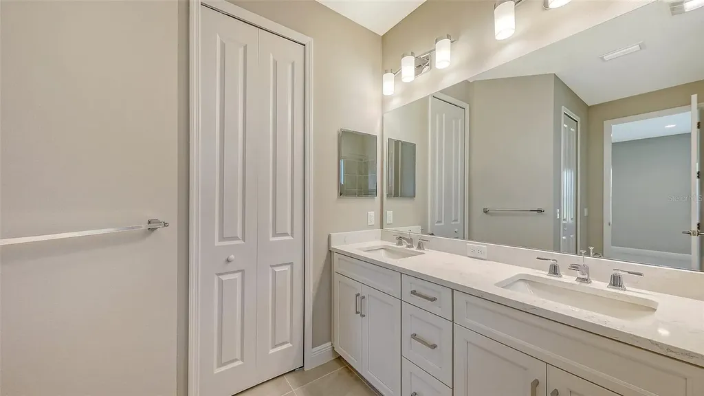 10054 Cross River Trail Parrish FL 34219