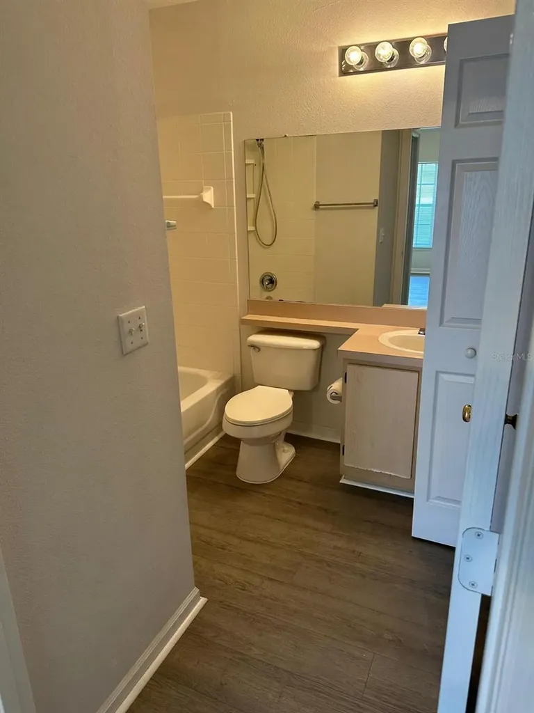 4352 S Kirkman Road Orlando FL 32811