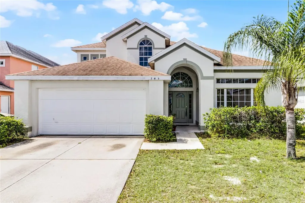 745 Riggs Circle Davenport FL 33897