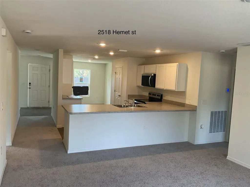 2518 Hemet Street North Port FL 34288