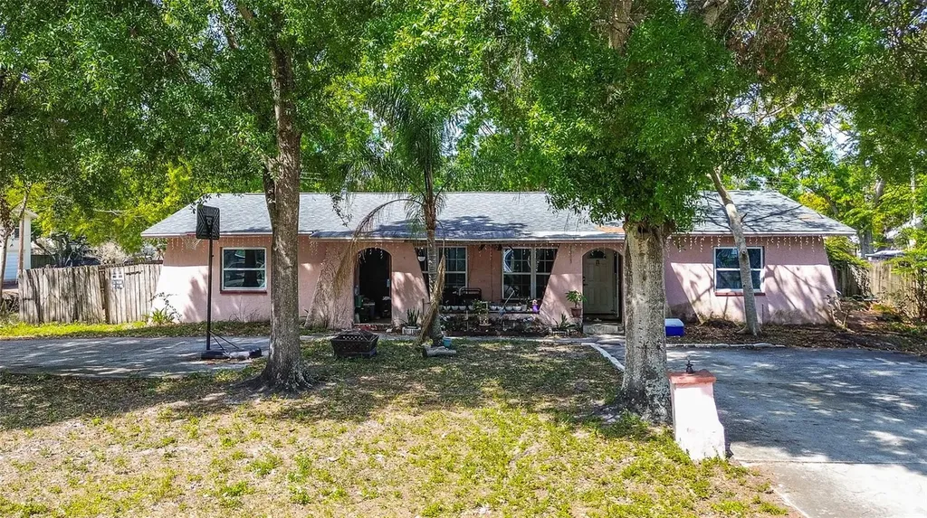 15204 Westminister Avenue Clearwater FL 33760