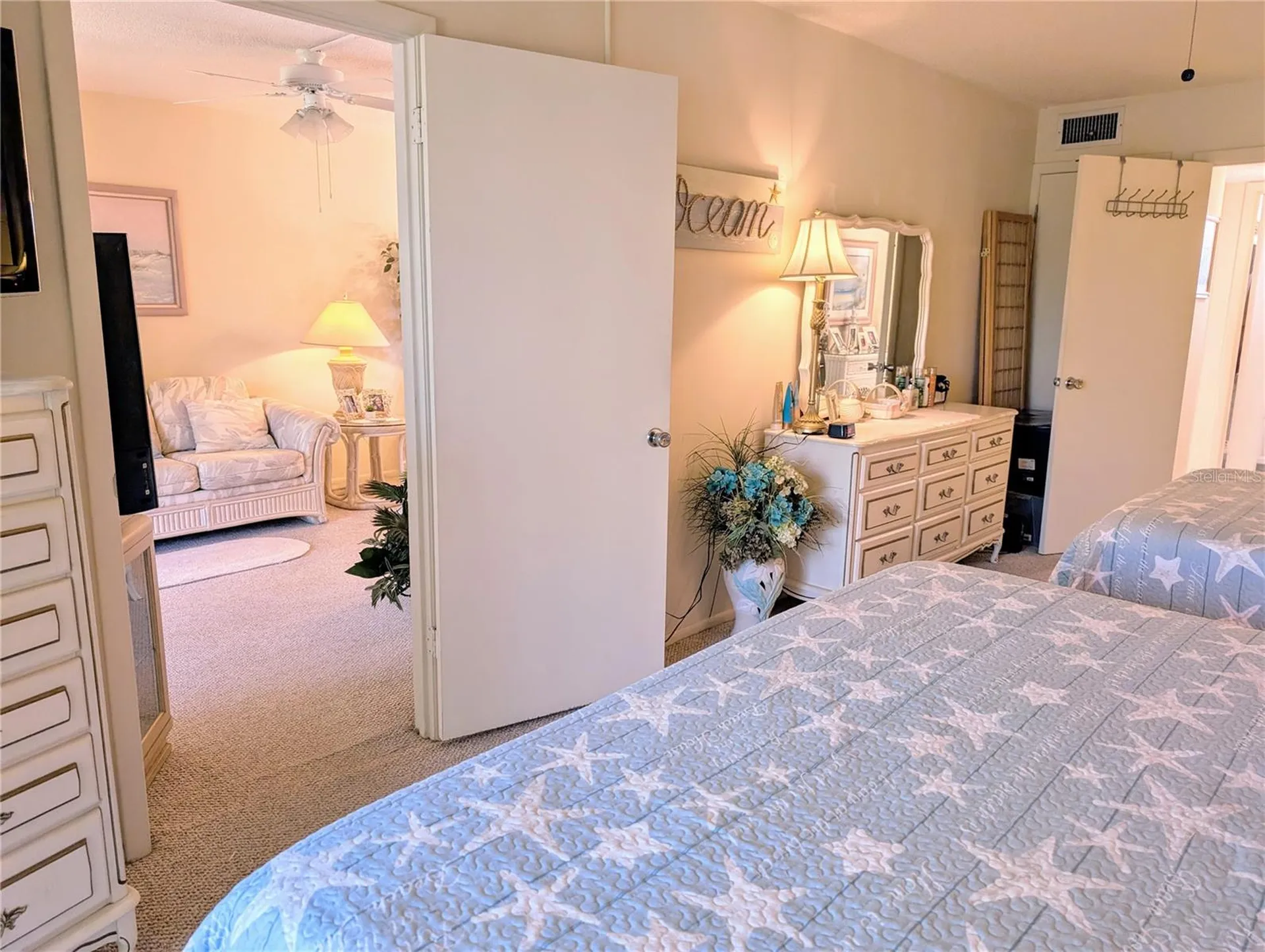 3660 Lake Bayshore Drive Bradenton FL 34205