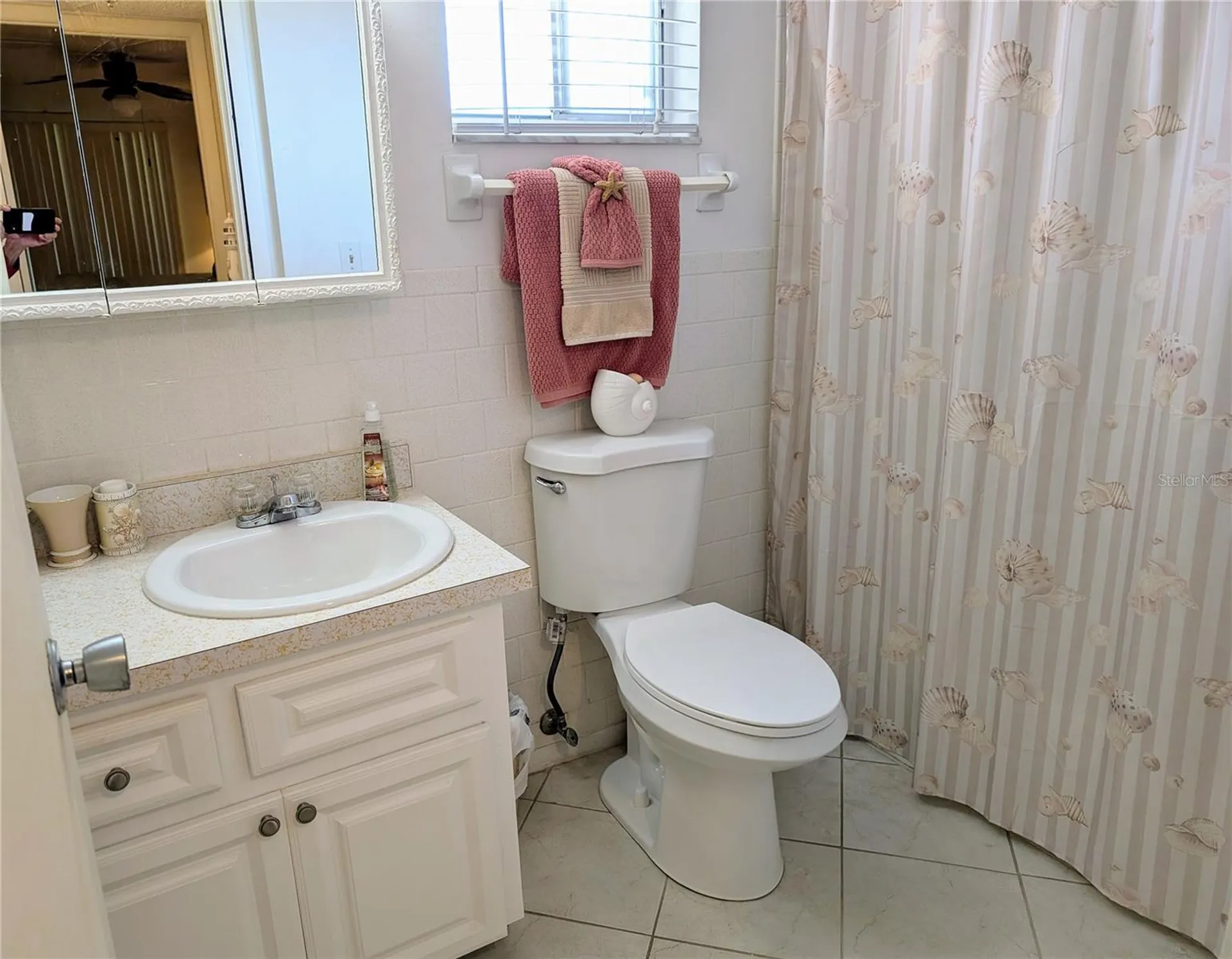 3660 Lake Bayshore Drive Bradenton FL 34205