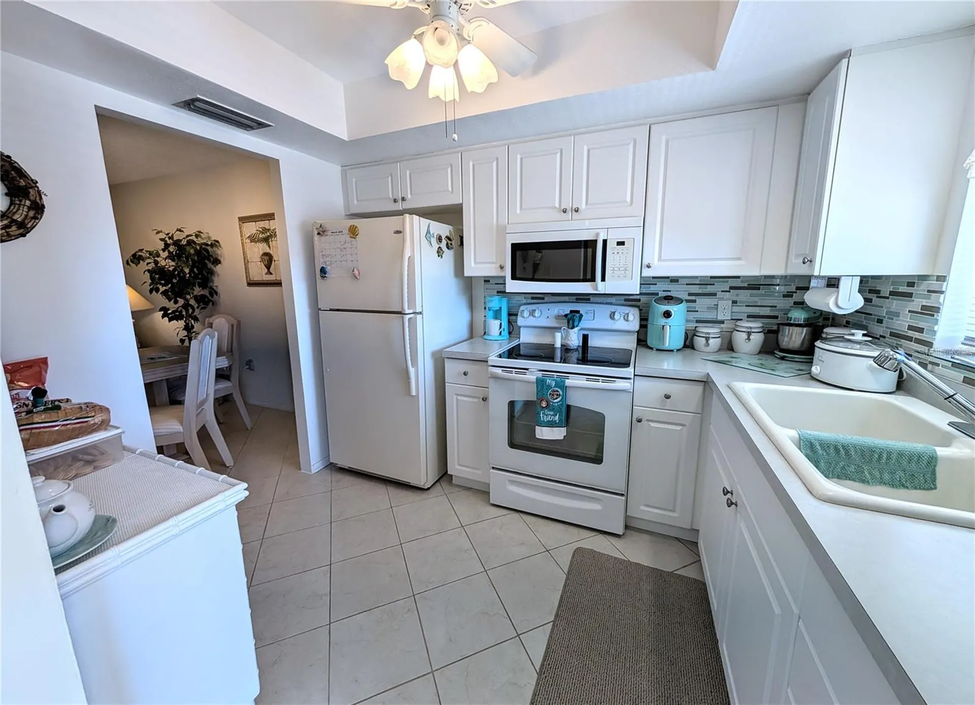 3660 Lake Bayshore Drive Bradenton FL 34205