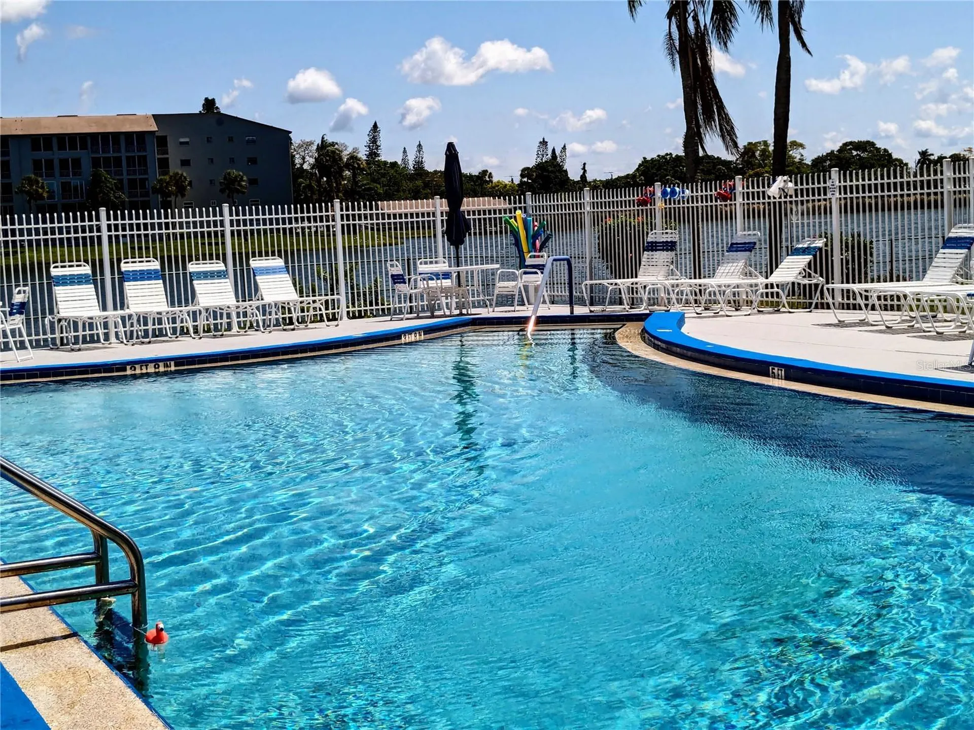 3660 Lake Bayshore Drive Bradenton FL 34205