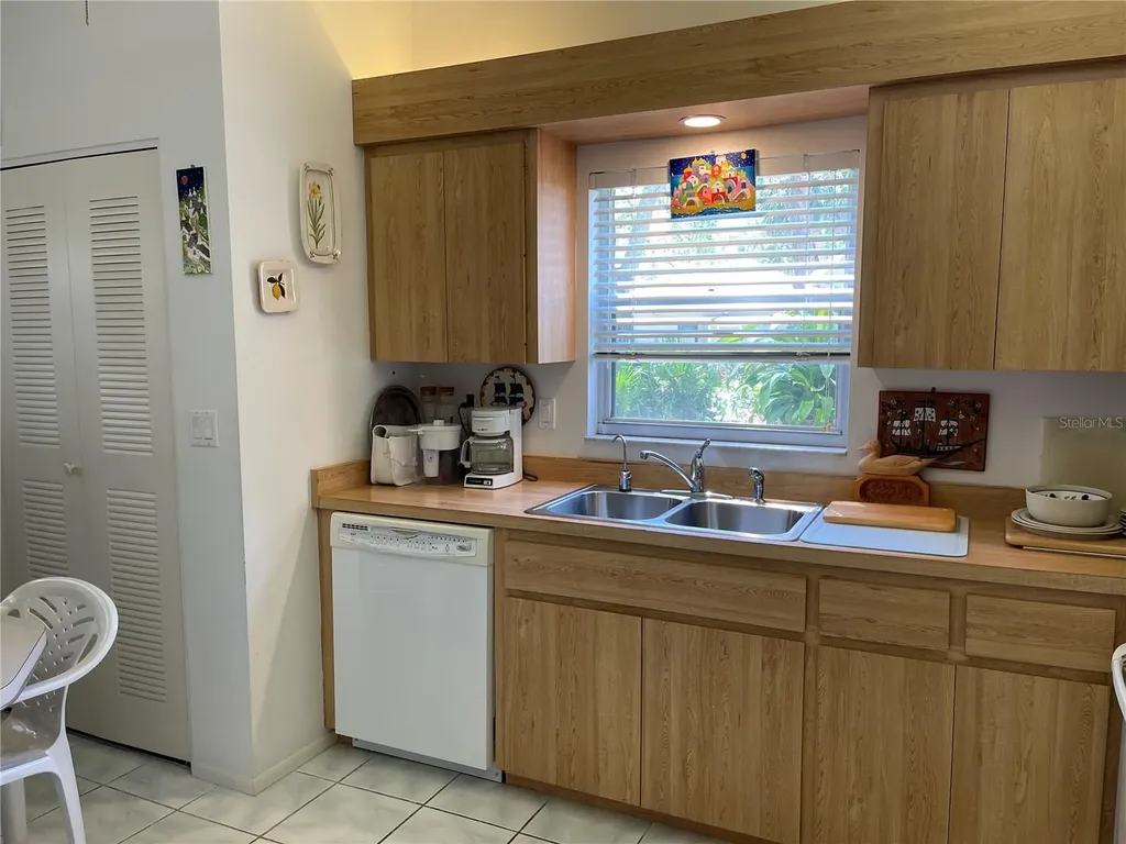 4944 Village Gardens Drive Sarasota FL 34234